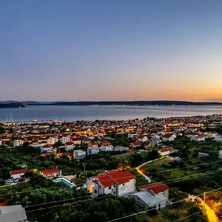 Dalmatina Hill House - Private Pool, Sea And Hill View, Rooftop Terrace, Free Parking Villa