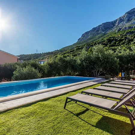Dalmatina Hill House - Private Pool, Sea And Hill View, Rooftop Terrace, Free Parking Kastela